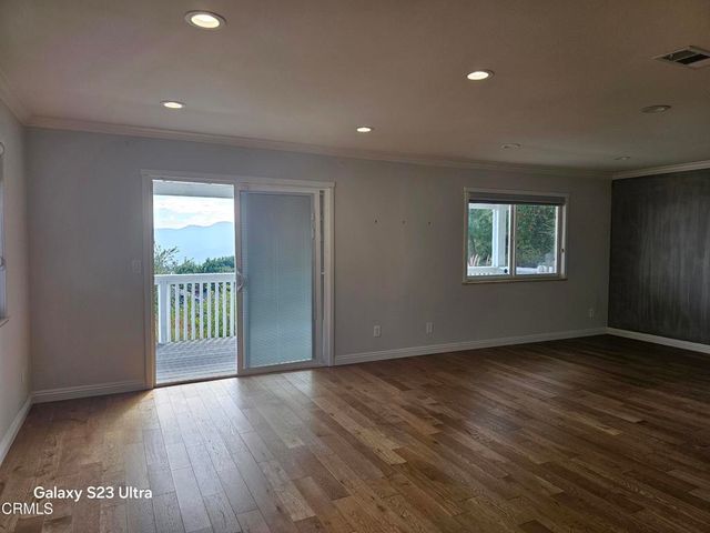 2708 Pinelawn Drive, La Crescenta, CA 91214
