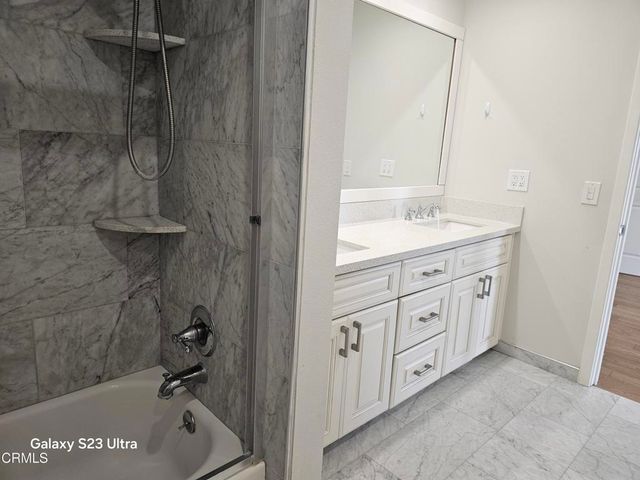 2708 Pinelawn Drive, La Crescenta, CA 91214