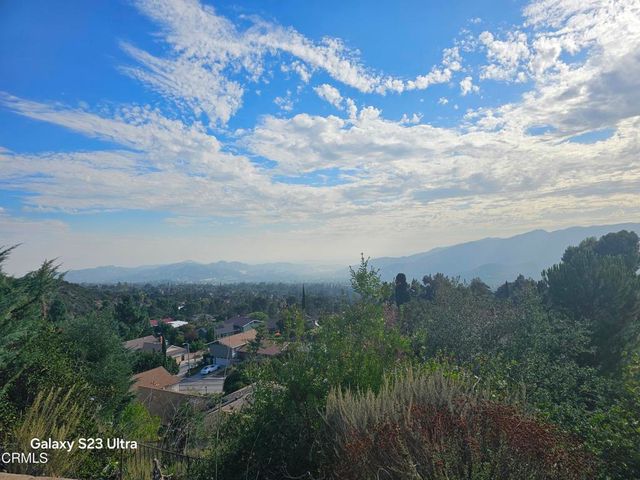 2708 Pinelawn Drive, La Crescenta, CA 91214