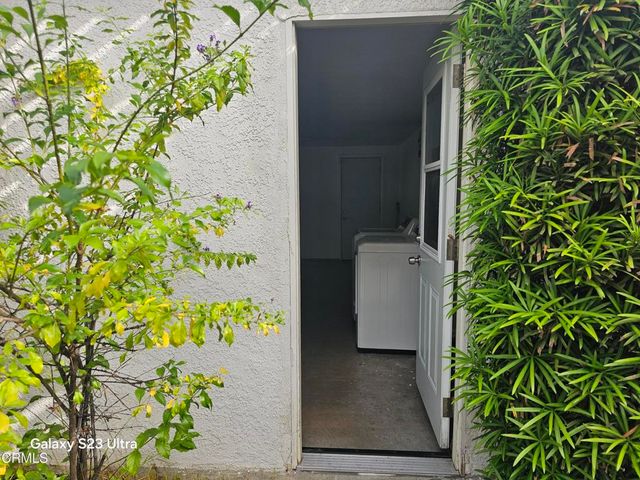 2708 Pinelawn Drive, La Crescenta, CA 91214