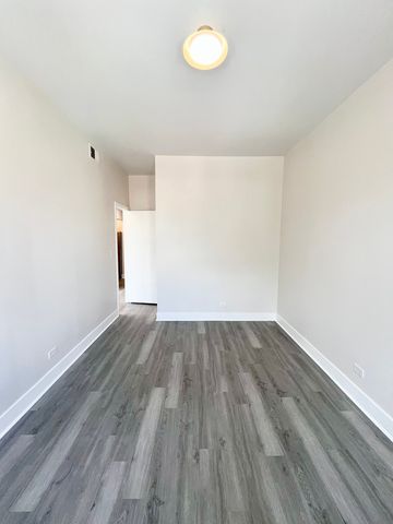 2258 S Sacramento Avenue 3, Chicago, IL 60623