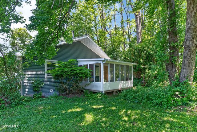 79 Willow Street, Guilderland, NY 12084