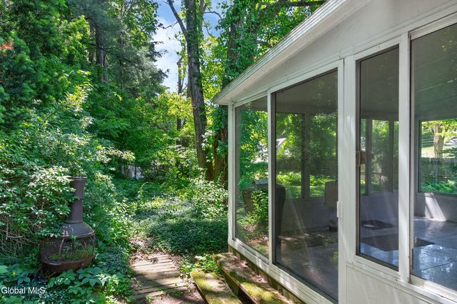 79 Willow Street, Guilderland, NY 12084