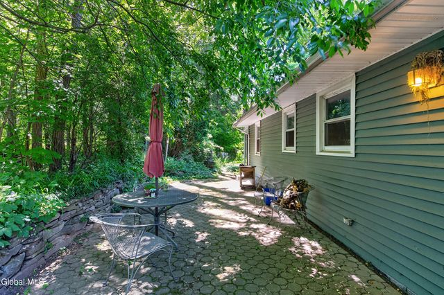 79 Willow Street, Guilderland, NY 12084