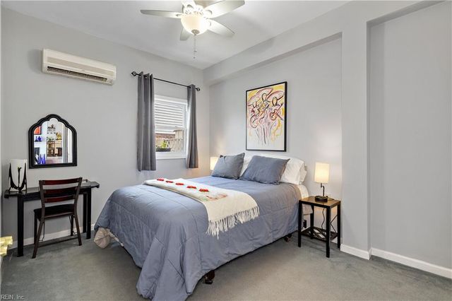 5316 Hamilton LN, Virginia Beach, VA 23462