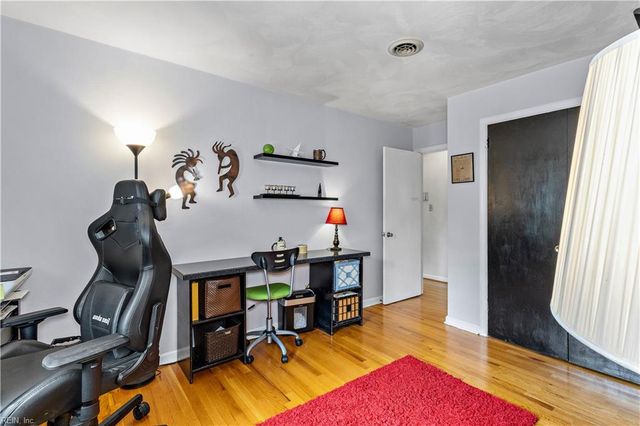 5316 Hamilton LN, Virginia Beach, VA 23462