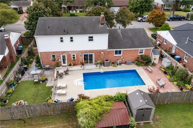 5316 Hamilton LN, Virginia Beach, VA 23462
