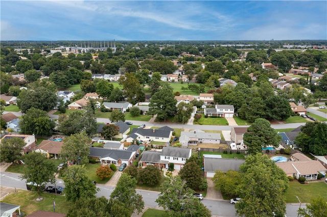 5316 Hamilton LN, Virginia Beach, VA 23462