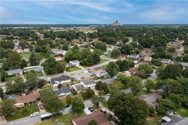 5316 Hamilton LN, Virginia Beach, VA 23462