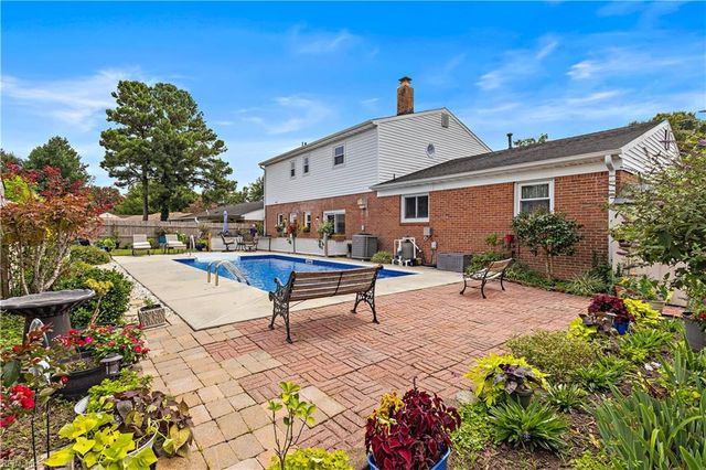 5316 Hamilton LN, Virginia Beach, VA 23462