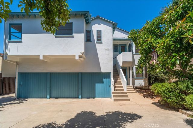 1964 Palmerston, Los Angeles, CA 90027