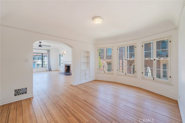1964 Palmerston, Los Angeles, CA 90027