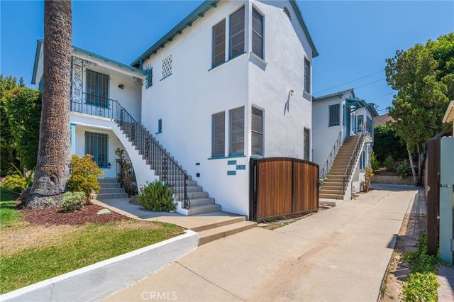 1964 Palmerston, Los Angeles, CA 90027