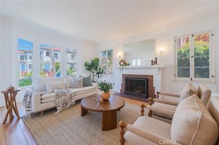 1964 Palmerston, Los Angeles, CA 90027