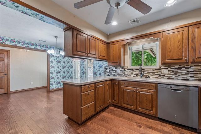 1629 Exeter Court, Oklahoma City, OK 73159