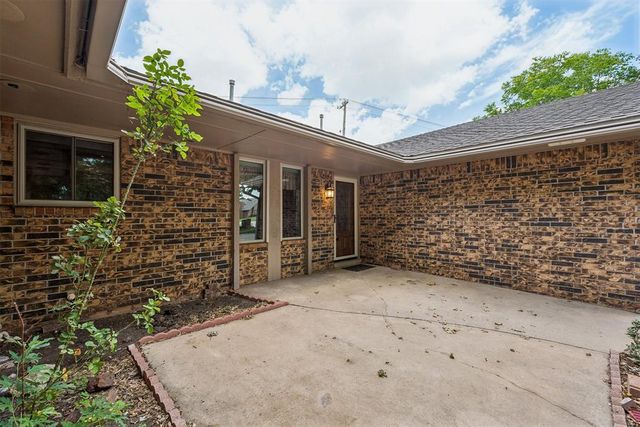 1629 Exeter Court, Oklahoma City, OK 73159