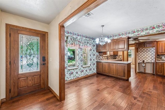 1629 Exeter Court, Oklahoma City, OK 73159
