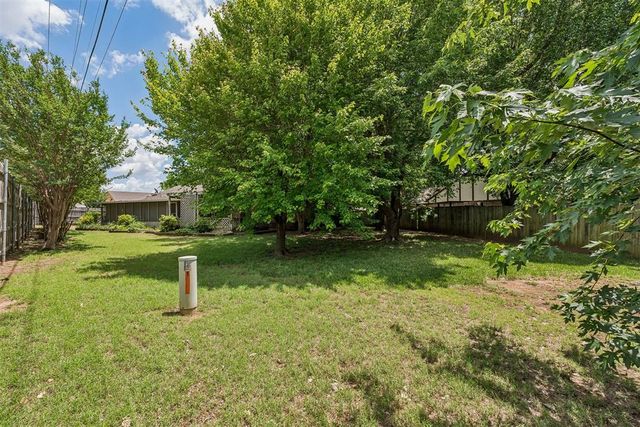 1629 Exeter Court, Oklahoma City, OK 73159