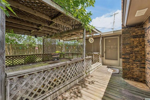 1629 Exeter Court, Oklahoma City, OK 73159