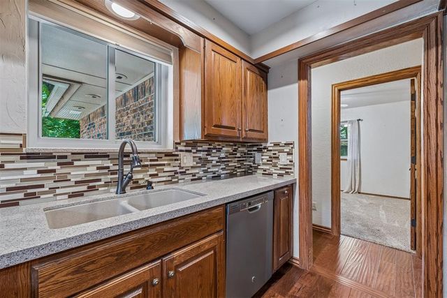 1629 Exeter Court, Oklahoma City, OK 73159