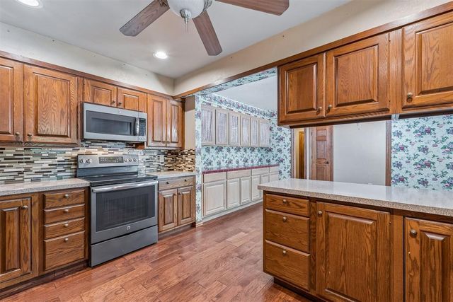 1629 Exeter Court, Oklahoma City, OK 73159
