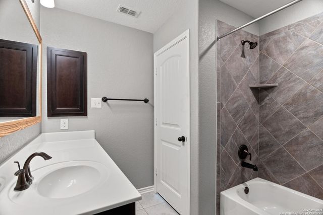 5911 Eckhert Rd Unit 144, San Antonio, TX 78240