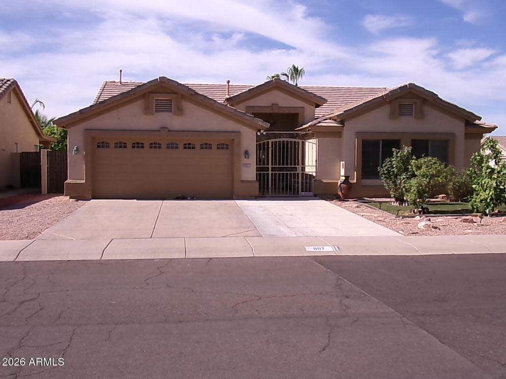 607 W VILLA RITA Drive, Phoenix, AZ 85023 — exterior