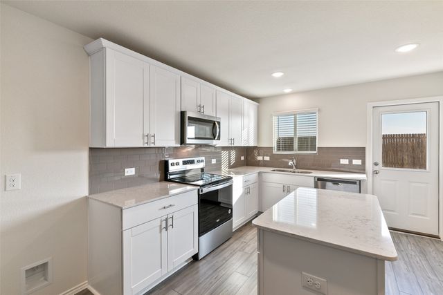 4509 Greenham Lane, Fort Worth, TX 76036