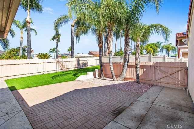 30310 Spray Drive, Canyon Lake, CA 92587