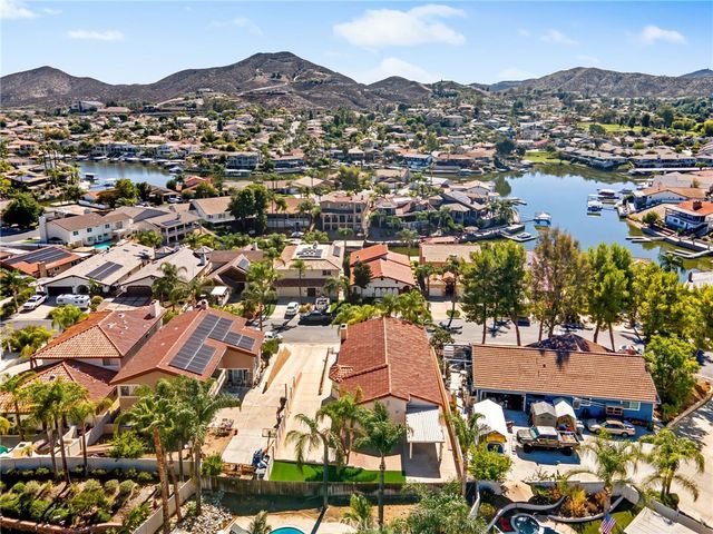 30310 Spray Drive, Canyon Lake, CA 92587