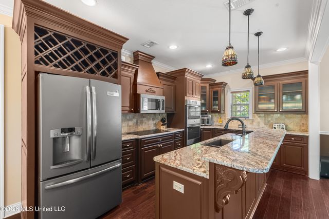 26 W Donnington Court, Hattiesburg, MS 39402