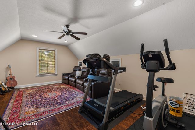 26 W Donnington Court, Hattiesburg, MS 39402