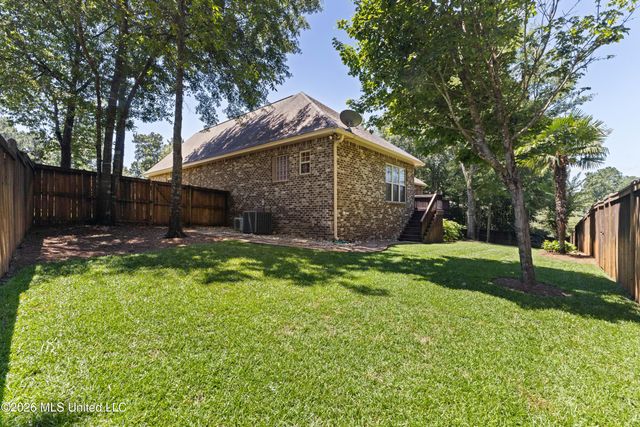 26 W Donnington Court, Hattiesburg, MS 39402