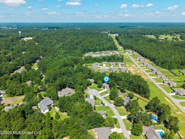 26 W Donnington Court, Hattiesburg, MS 39402