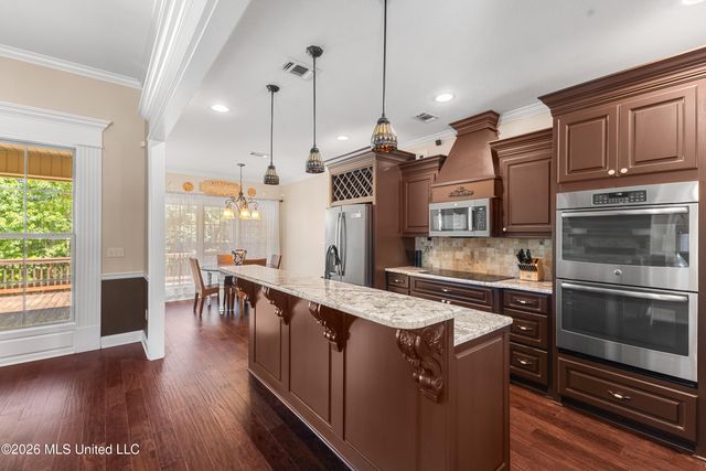 26 W Donnington Court, Hattiesburg, MS 39402