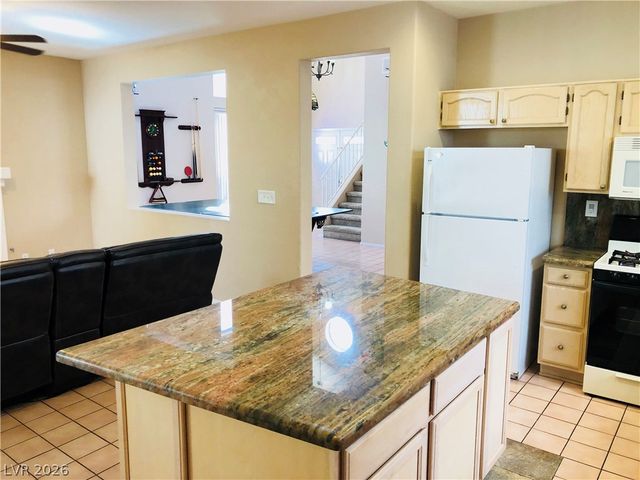 136 Villaggio Street, Henderson, NV 89074