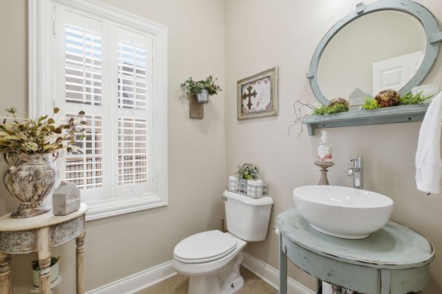 113 N Country Club Dr, Hendersonville, TN 37075