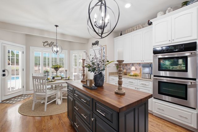 113 N Country Club Dr, Hendersonville, TN 37075