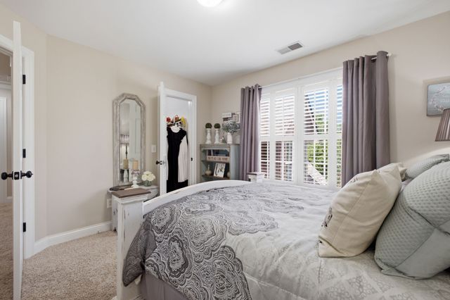 113 N Country Club Dr, Hendersonville, TN 37075