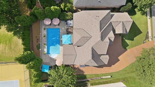 113 N Country Club Dr, Hendersonville, TN 37075