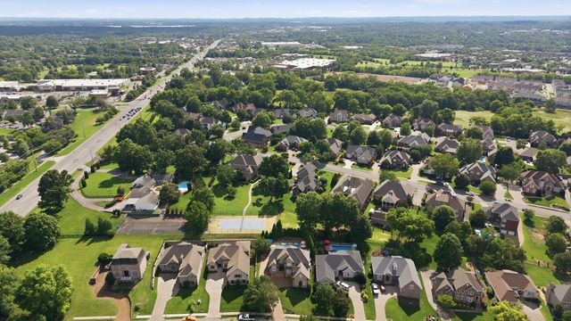 113 N Country Club Dr, Hendersonville, TN 37075