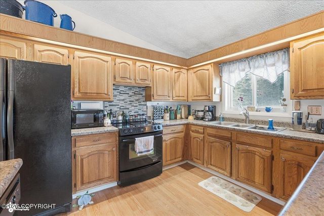 16655 Sterling Highway, Ninilchik, AK 99639