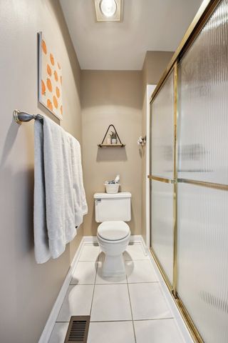 758 Chandler Road, Gurnee, IL 60031