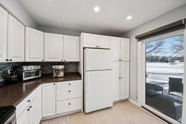 758 Chandler Road, Gurnee, IL 60031