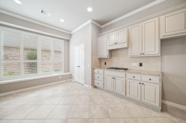 2417 E Tuschman, Pearland, TX 77581