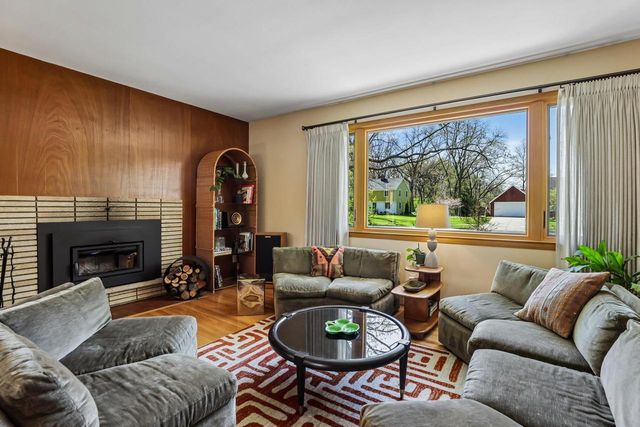 5522 Barton Road, Madison, WI 53711