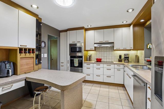 5522 Barton Road, Madison, WI 53711