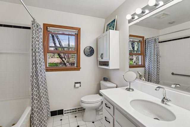 5522 Barton Road, Madison, WI 53711