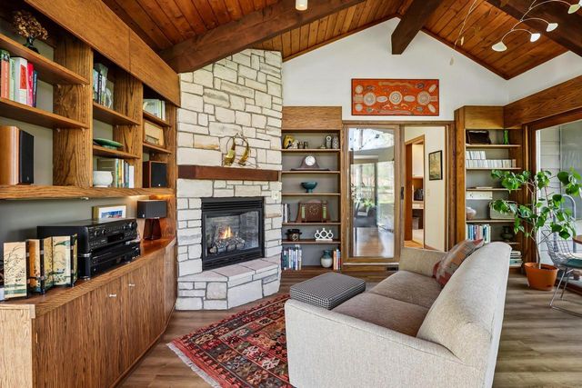 5522 Barton Road, Madison, WI 53711