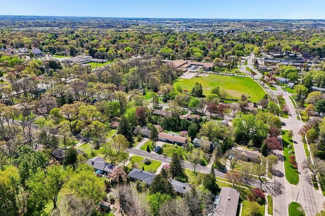 5522 Barton Road, Madison, WI 53711
